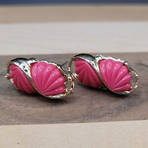 Vintage 80s Molded Pink Floral Shell And Gold Tone Screw Back Earrings